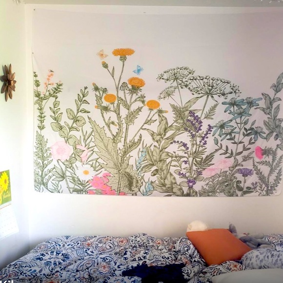 Botanical Wild Floral Garden Tapestry Wall Art 🌸 - Picture 6 of 8